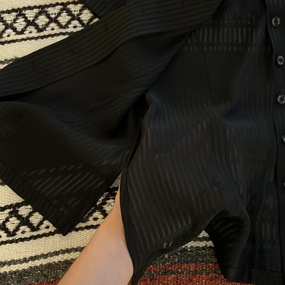 Beautiful see through Elle Paris blouse - Picture 2 of 4